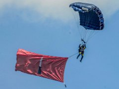 DSC1455  the tigers parachute display team