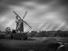 DSC7114-1  [c]JOHN HUTCHISON : Cley next the Sea 2018