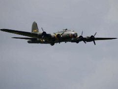 DSC6969  [c]JOHN HUTCHISON : Boeing B-17G Flying Fortress, G-BEDF, Old Buckenham 2021, Sally B