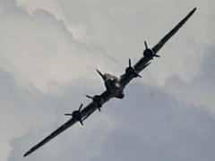 DSC7007  [c]JOHN HUTCHISON : Boeing B-17G Flying Fortress, G-BEDF, Old Buckenham 2021, Sally B